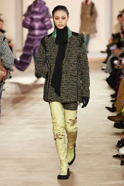Look 20